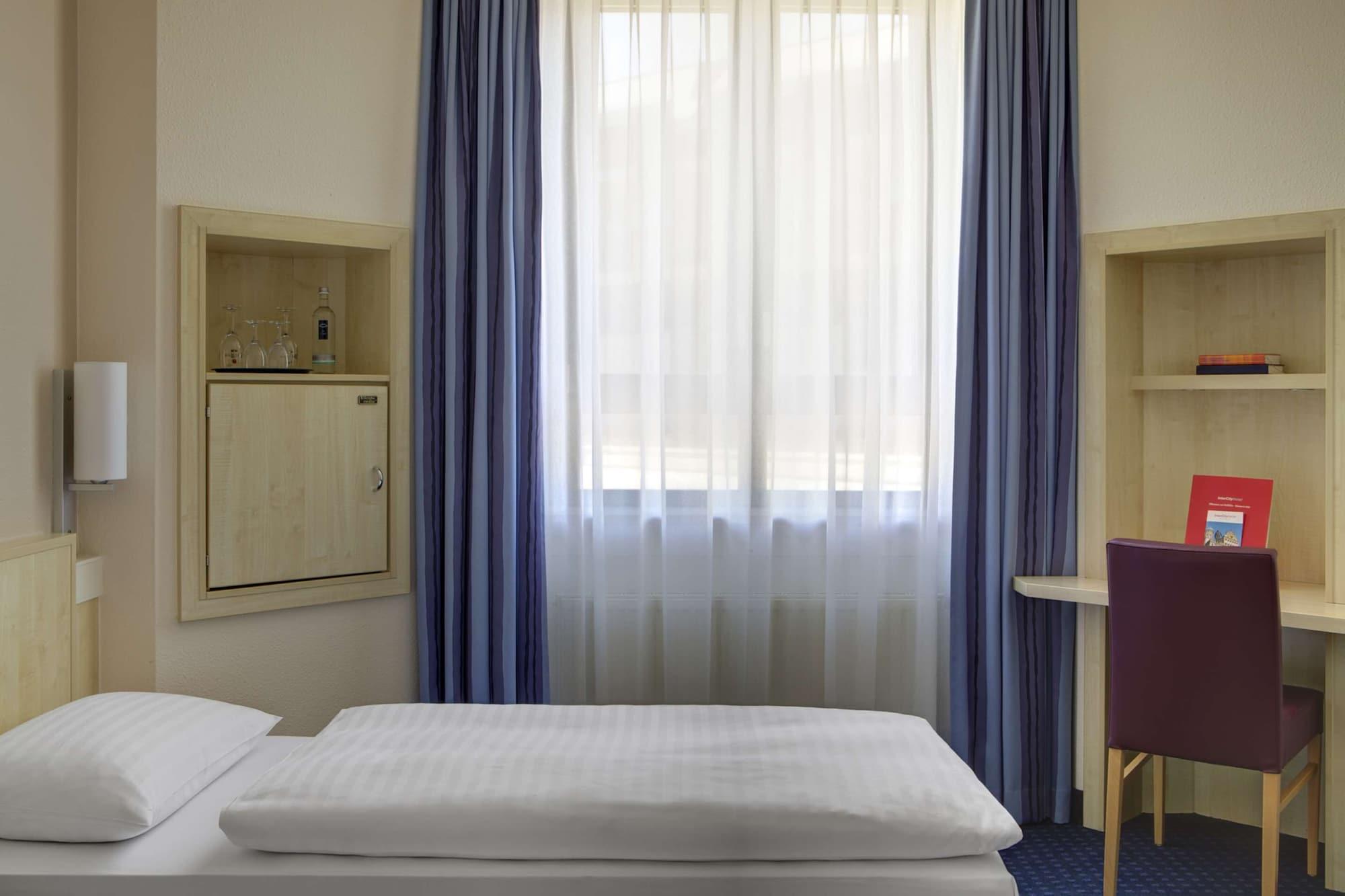 IntercityHotel Kassel Buitenkant foto