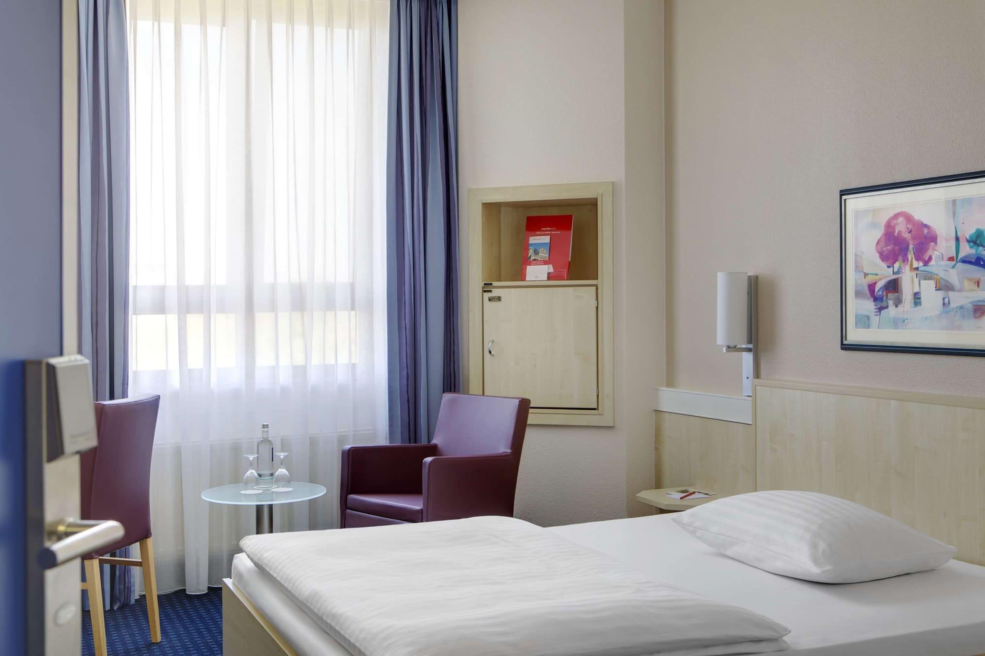 IntercityHotel Kassel Buitenkant foto