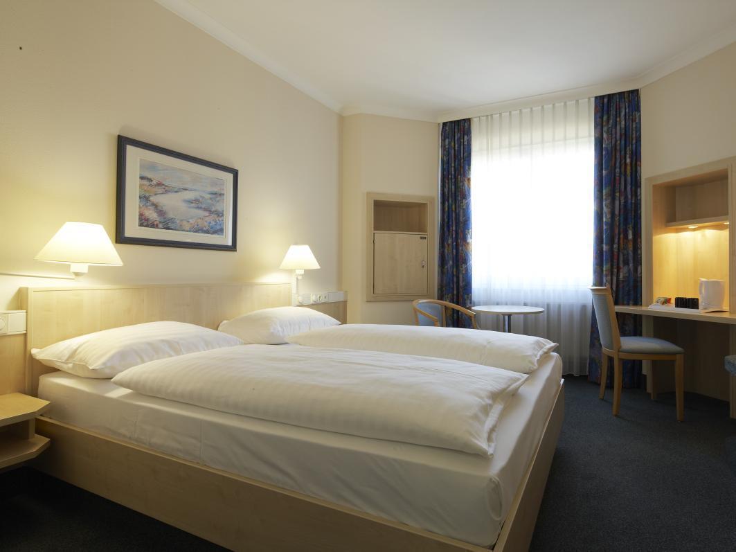 IntercityHotel Kassel Buitenkant foto
