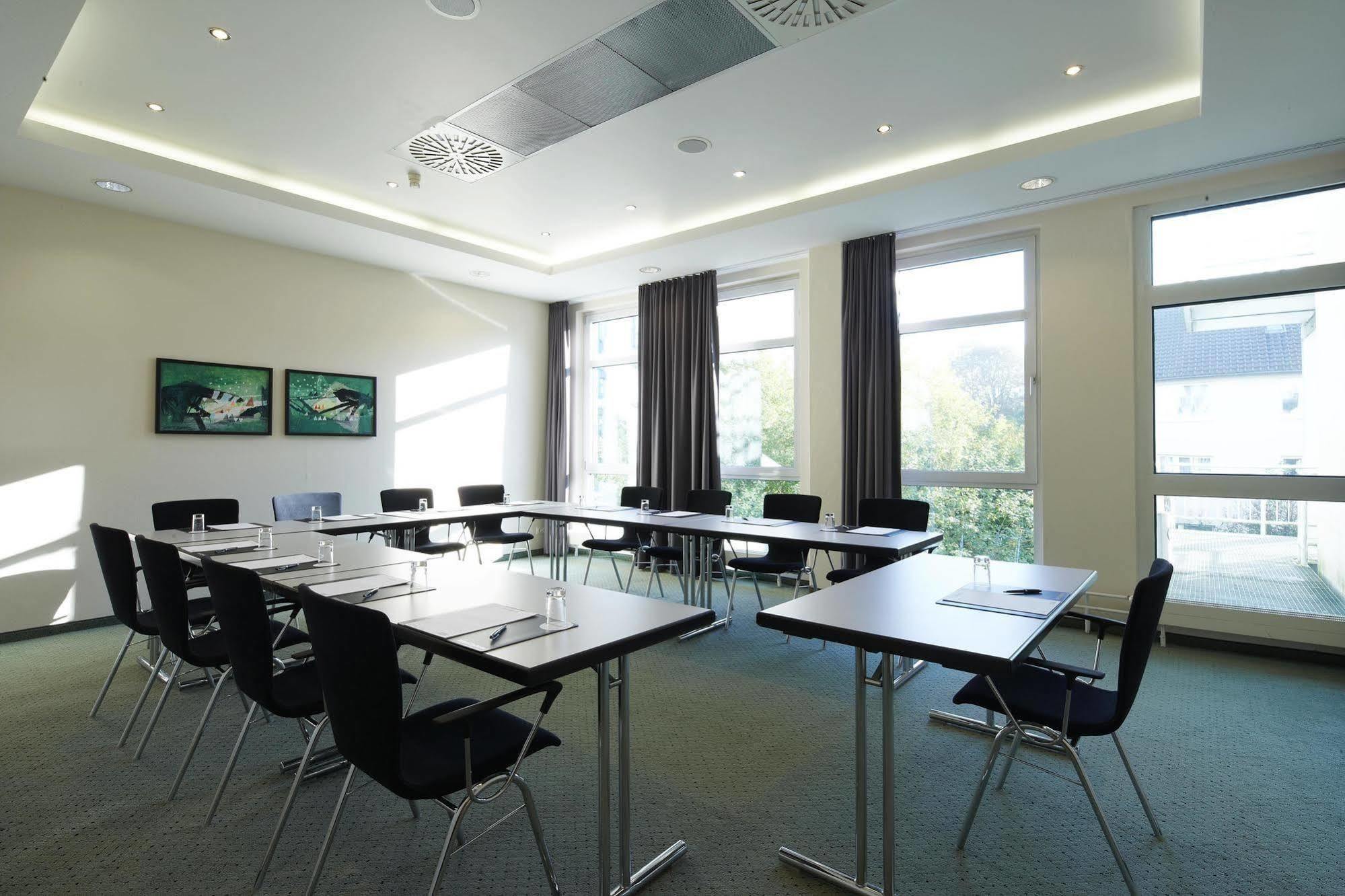 IntercityHotel Kassel Buitenkant foto